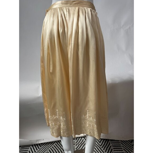 Vintage Levante Womens Silk Embroidered Midi Skirt Size 14 Cream Made In China - Picture 12 of 16